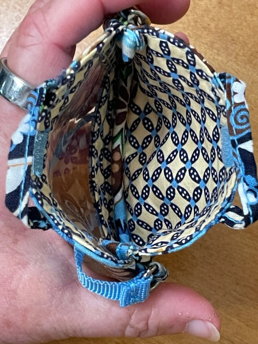Vera Bradley Blue Floral Patterned Luggage Tag with Strap - Picture 4 of 6